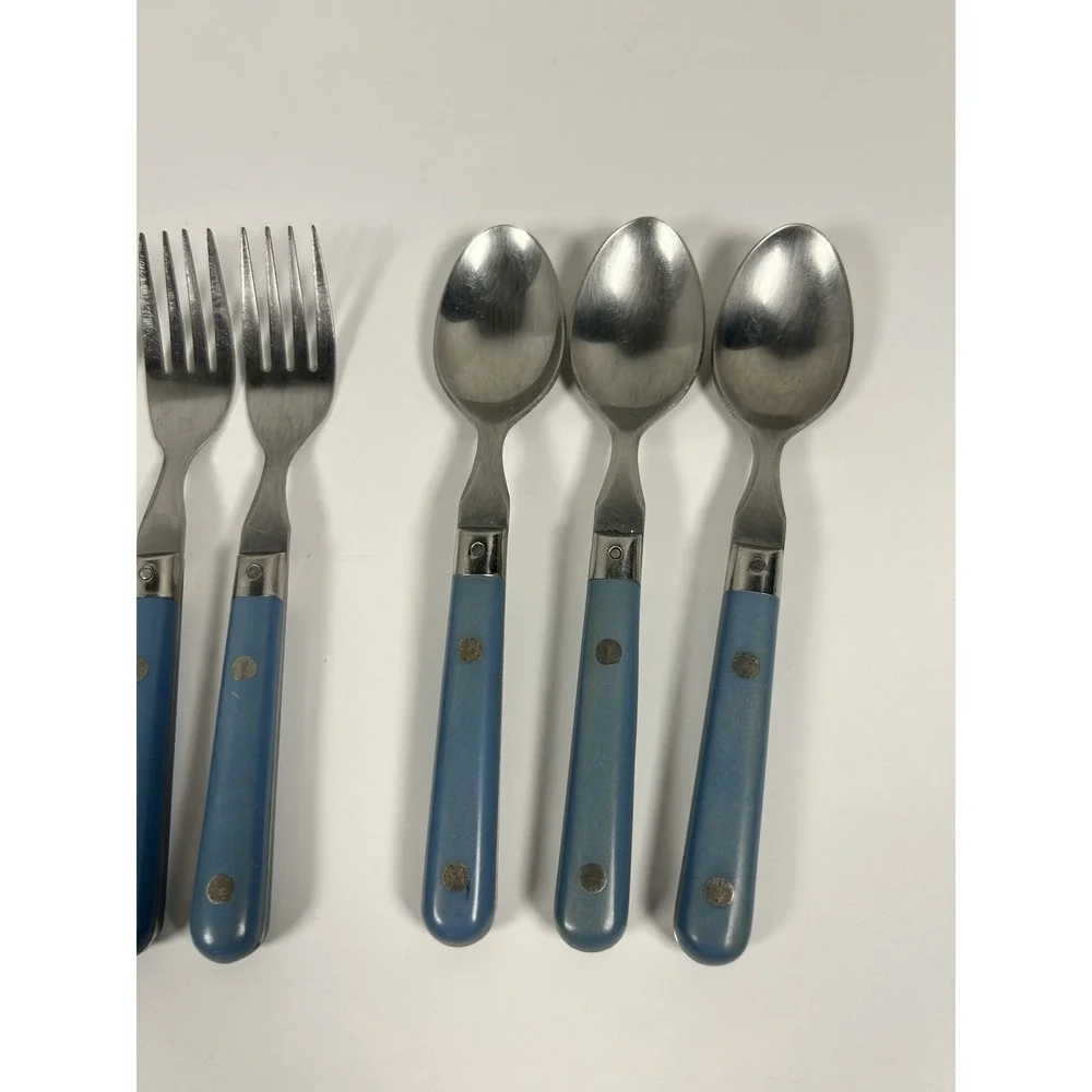 Washington Forge Mardi Gras 9 Piece Flatware Set Sky Blue Fork Knife Spoon